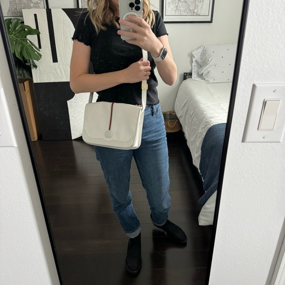 GUCCI • vintage 1970’s White Monogram Crossbody - Picture 17 of 17